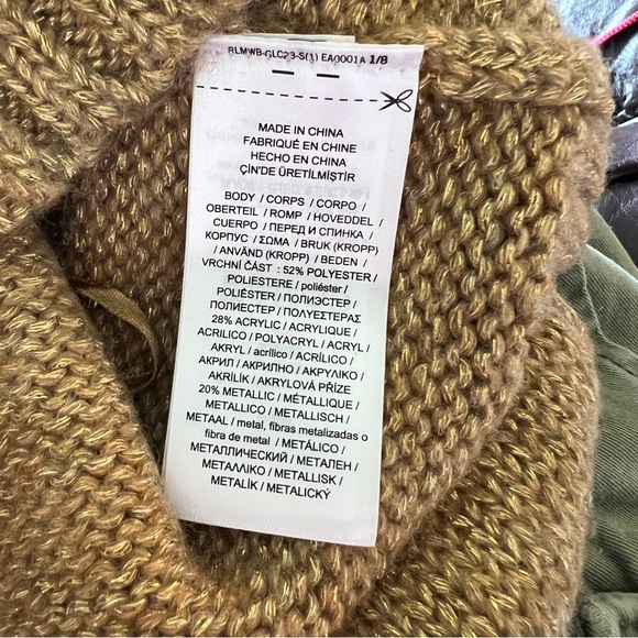 Ralph Lauren Women’s V-Neck Metallic Gold Shimmery Sweater NWT Medium - Picture 10 of 16